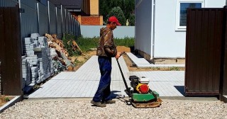 Устройство въезда на участок Сланцы, цена от 50029 руб.